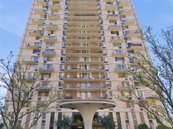 160 Overlook Avenue 5E1, Unit 5E1, HACKENSACK, NJ 07601