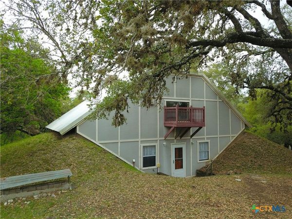 929 Red Bluff Ranch Road, Pipe Creek, TX 78063