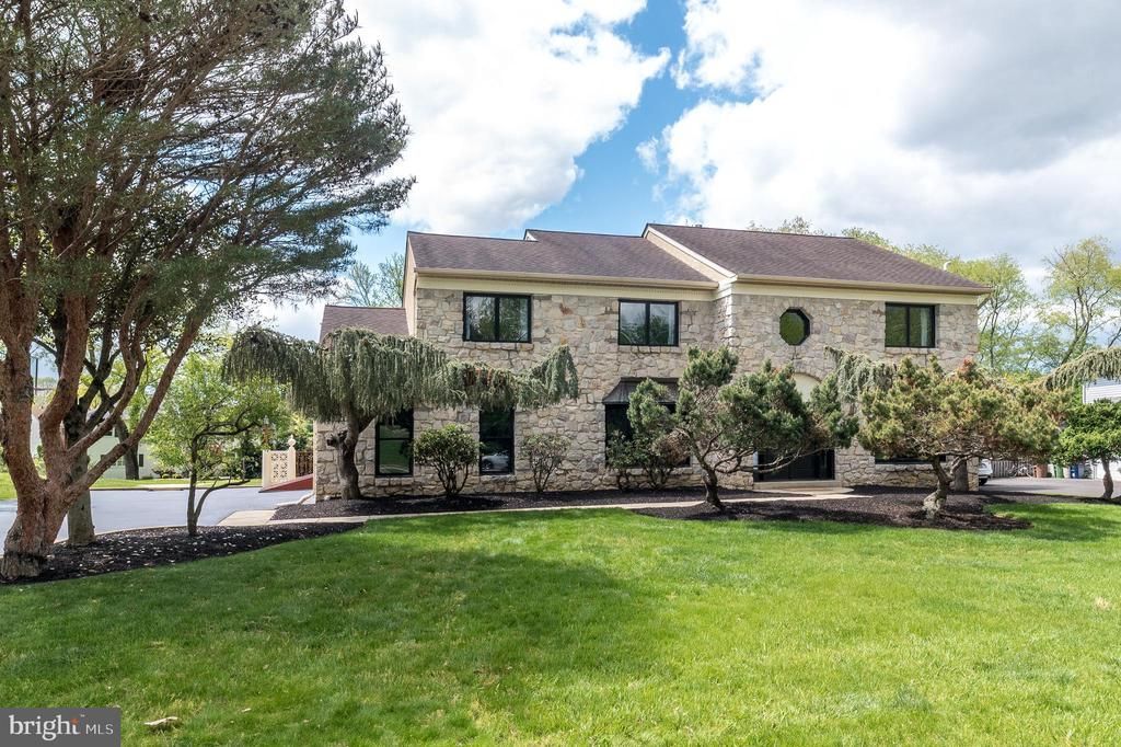 1608 Brittany Drive , Ambler, PA 19002 Main Photo