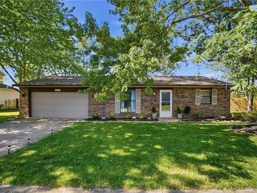 2476 Bradshire, Miami Township, OH 45342
