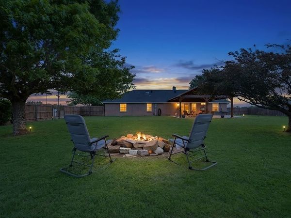 328 E Vaughn Road, Cleburne, TX 76031