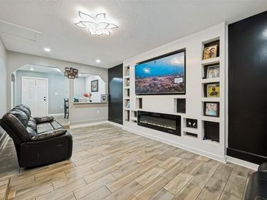 4332 Quails Lane, Fort Worth, TX 76119