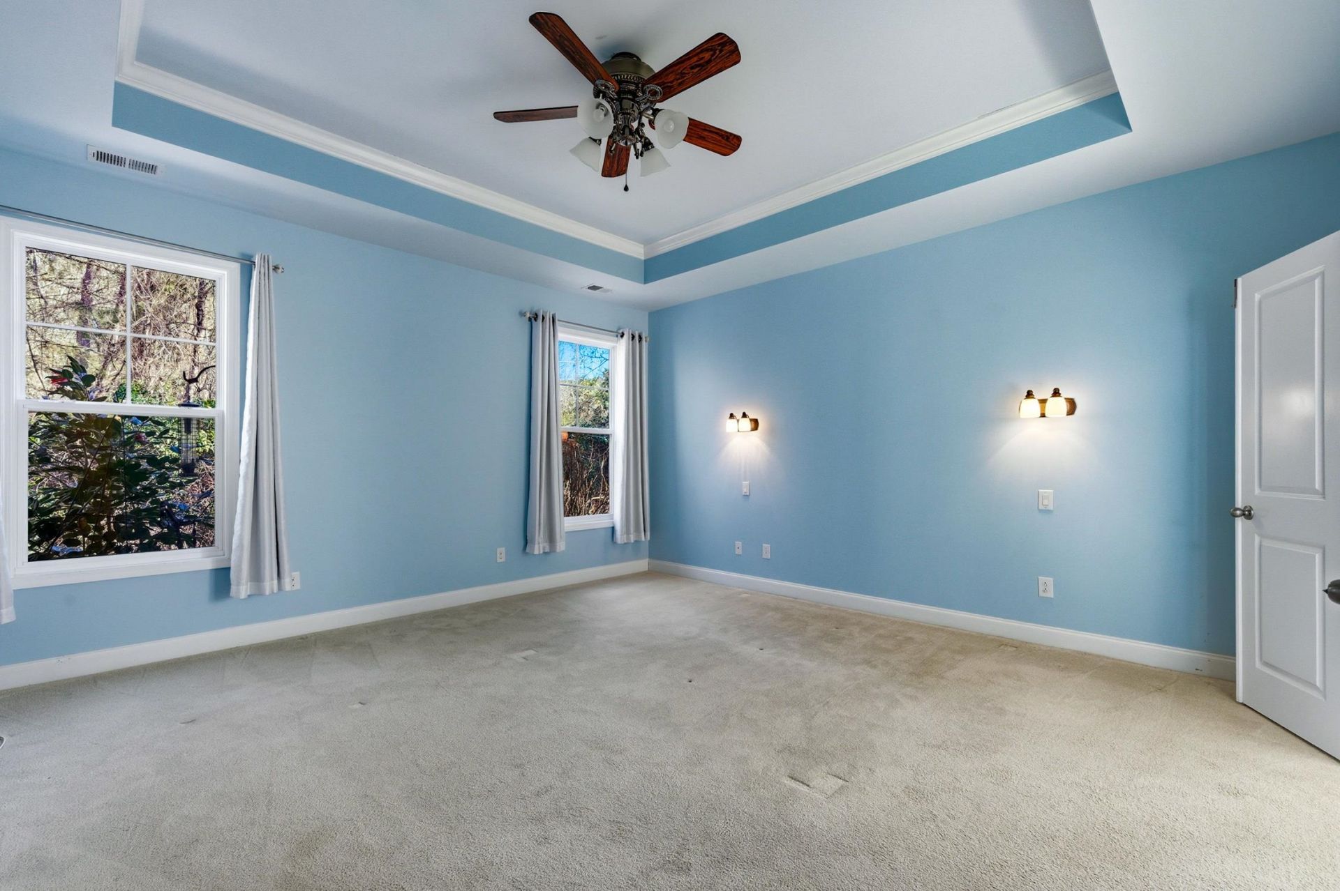 242 Hyacinth Loop  Photo 18