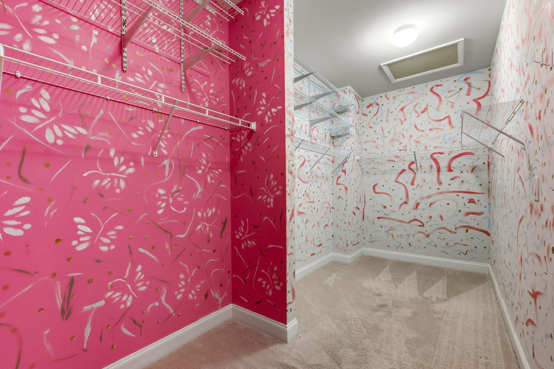 242 Hyacinth Loop  Photo 23