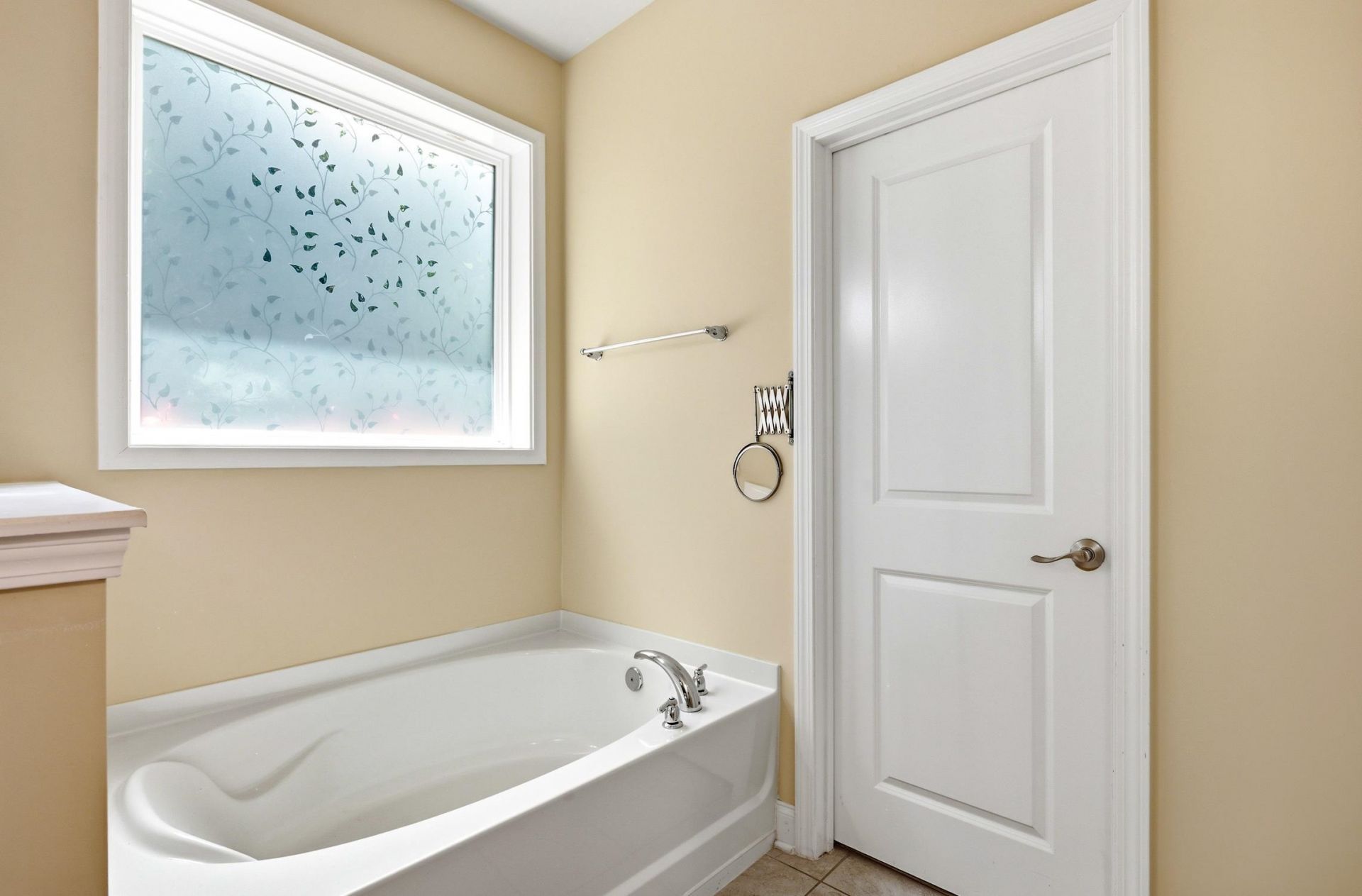 242 Hyacinth Loop Photo 25