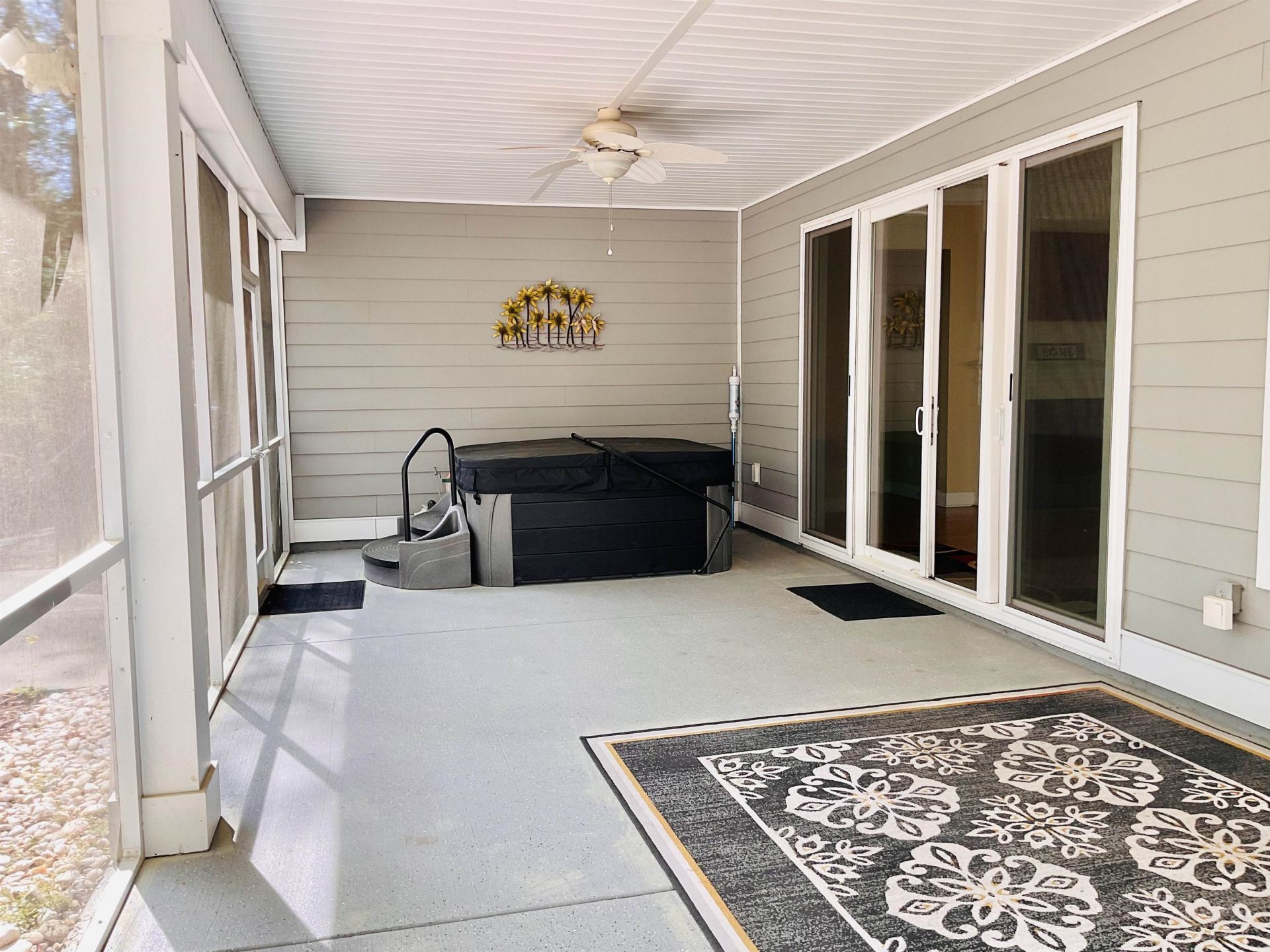 242 Hyacinth Loop  Photo 36