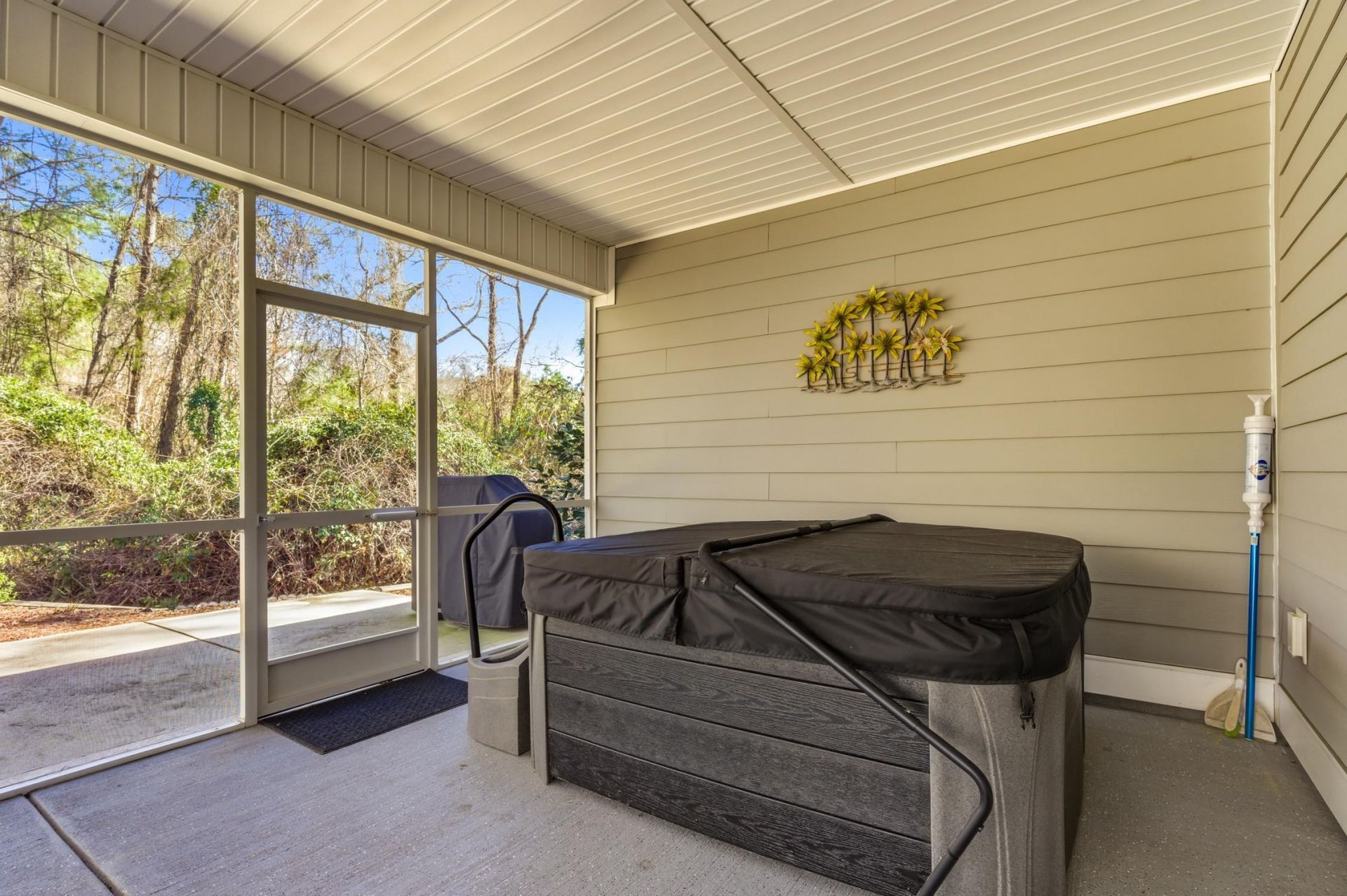 242 Hyacinth Loop Photo 42