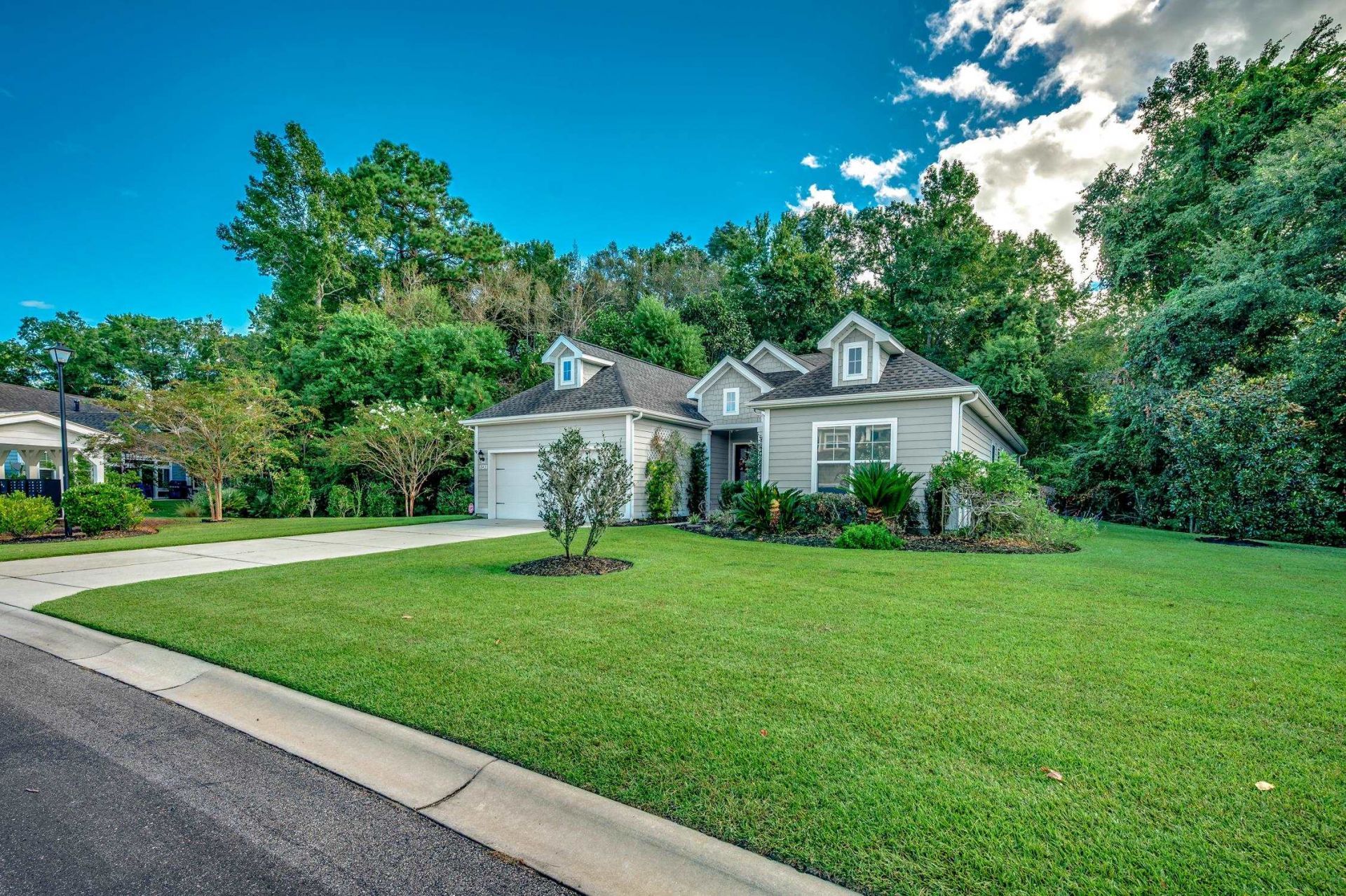 242 Hyacinth Loop Photo 52