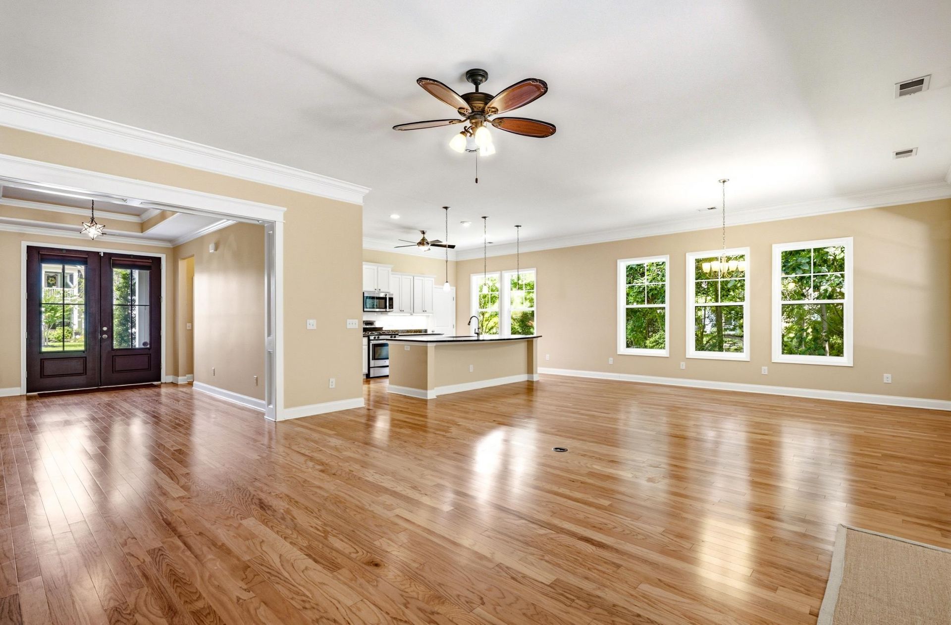 242 Hyacinth Loop Photo 7
