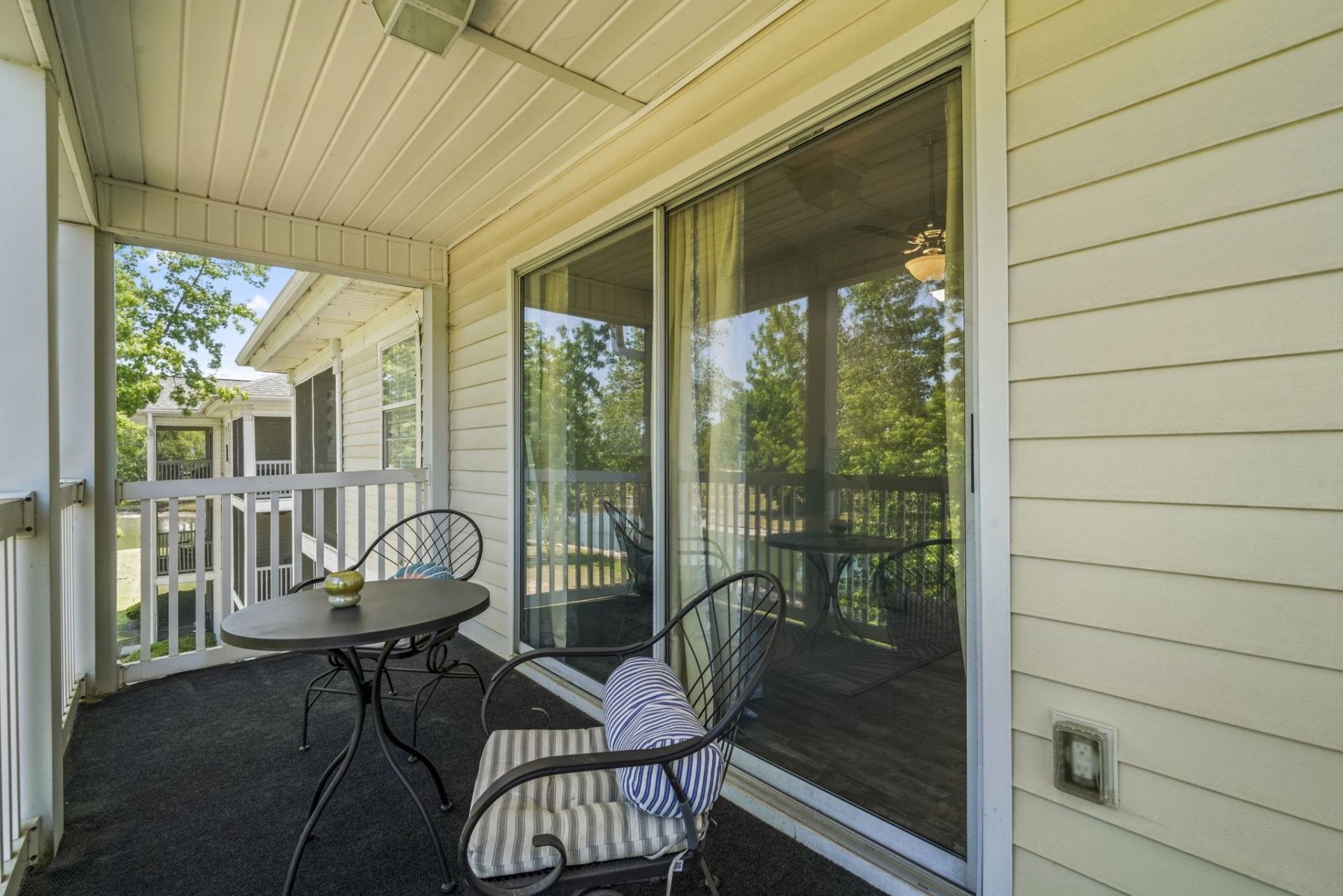 533 White River Dr. Photo 26