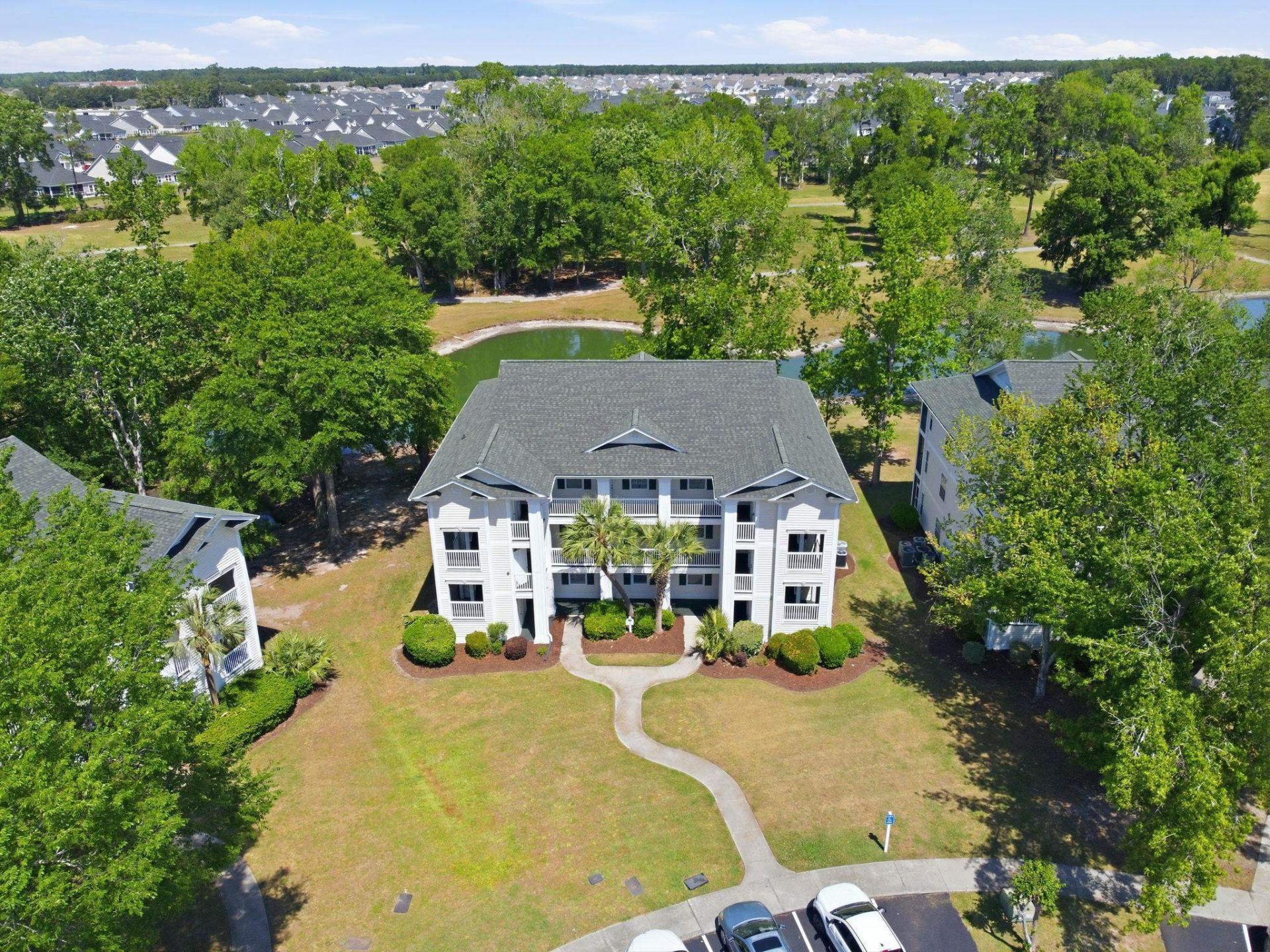 533 White River Dr. Photo 5