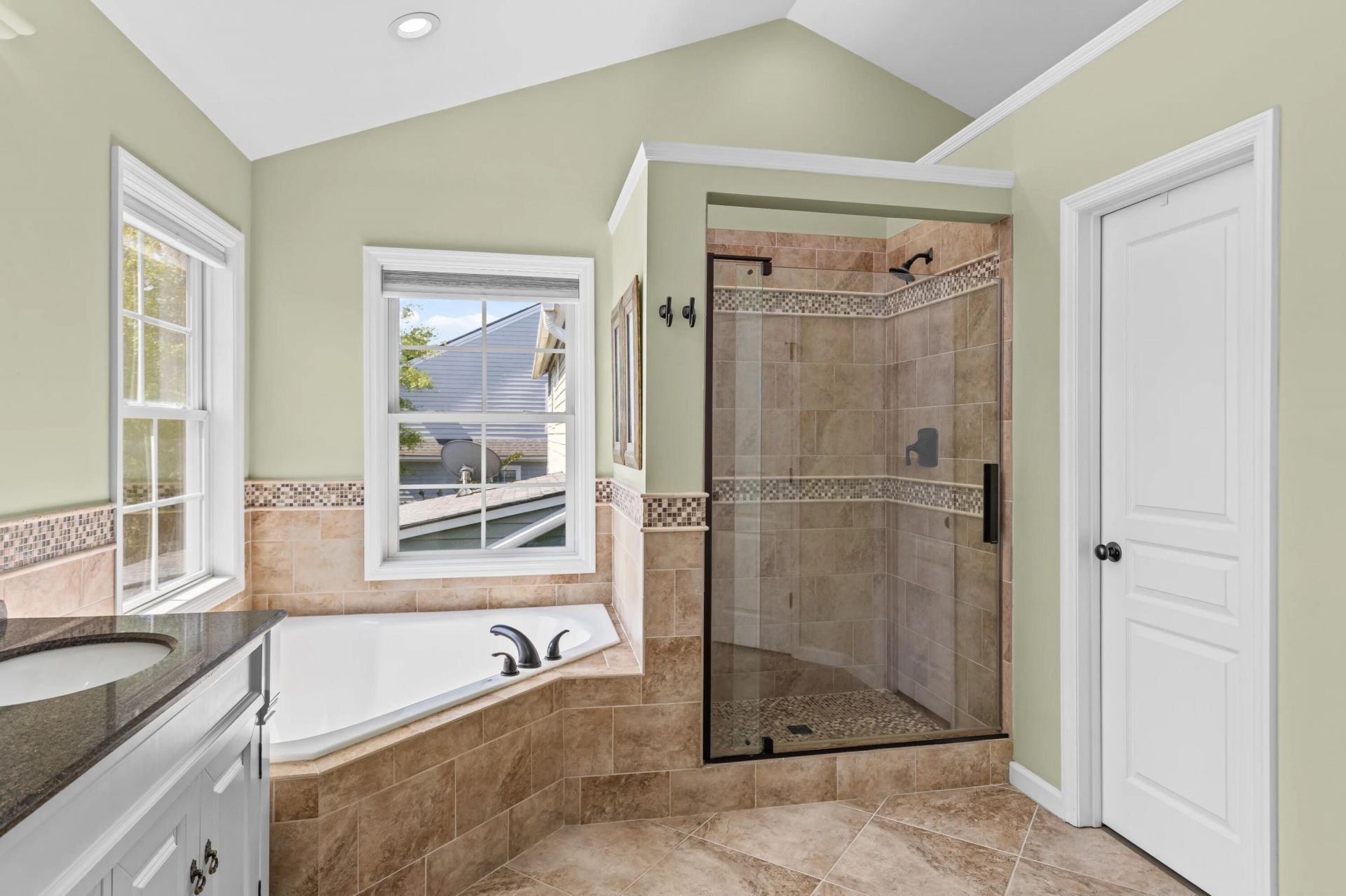 408 Milner Court Photo 20