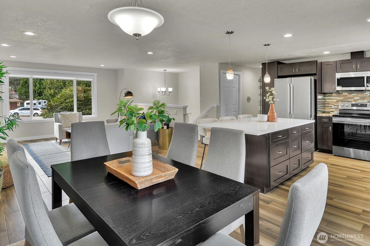 21023 46th Avenue Se, Bothell, WA 98021