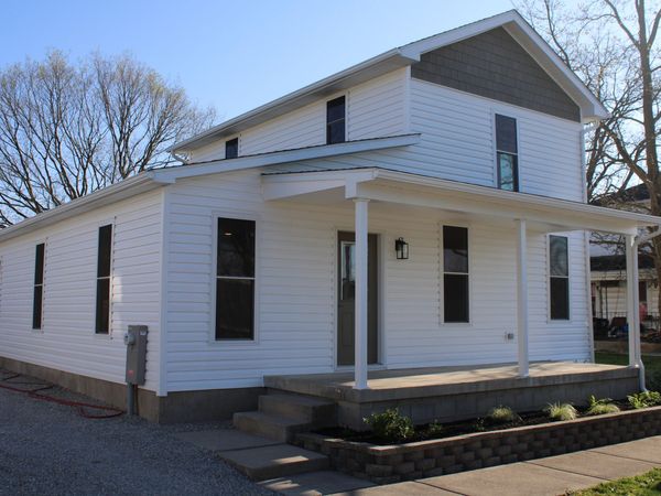 318 E Main Street, Bradford, OH 45308