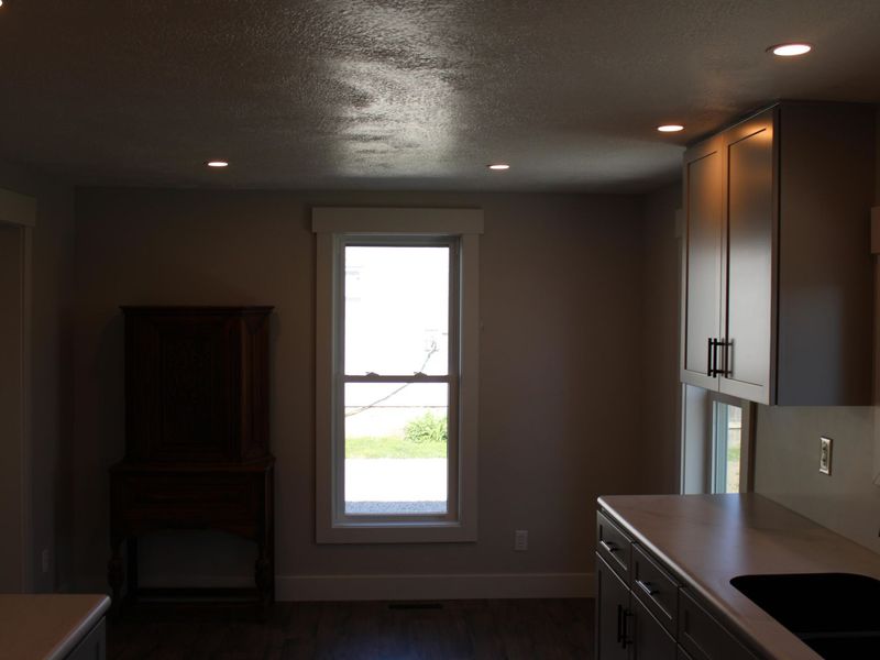 318 E Main Street, Bradford, OH 45308 Photo 19