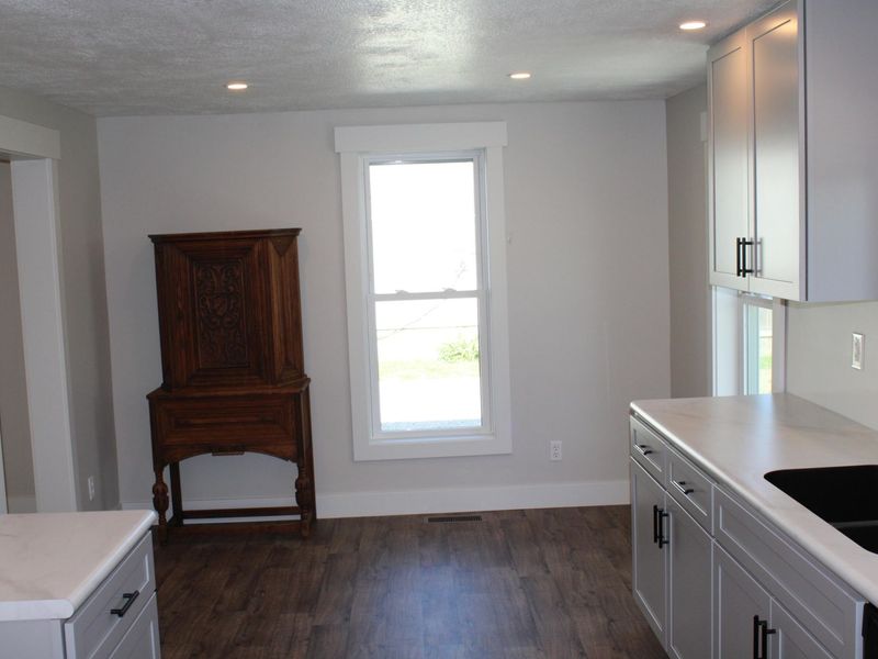 318 E Main Street, Bradford, OH 45308 Photo 20