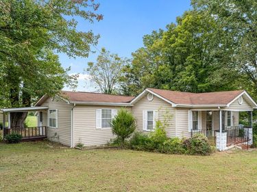 136 Summit Street, Rossville, GA 30741
