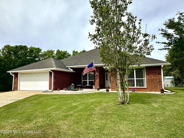 3031 Brookwood Drive, Ocean Springs, MS 39564