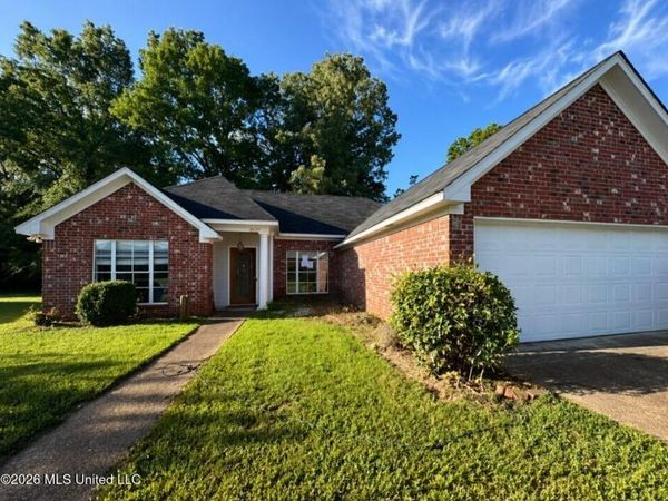 2099 Branch Creek Drive, Byram, MS 39272