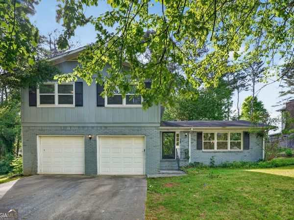 523 Barbashela Circle, Stone Mountain, GA 30088