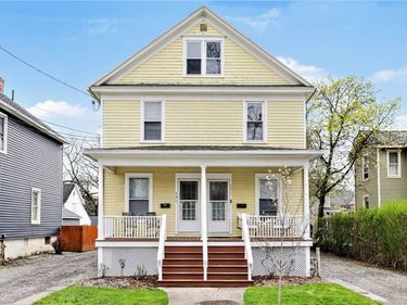 131 Chapin Street , Canandaigua, NY 14424