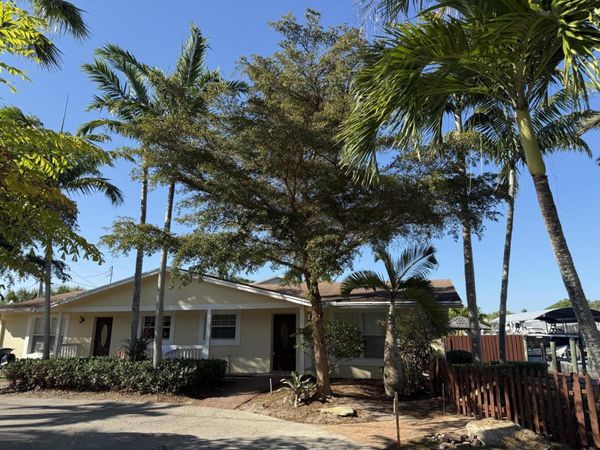 2561 Old Donald Ross Road, Palm Beach Gardens, FL 33410