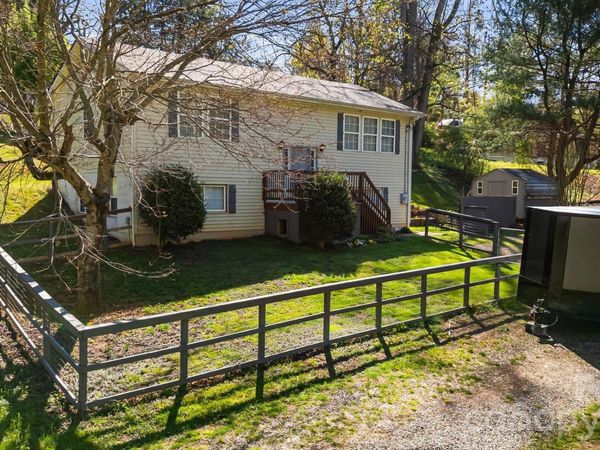 289 Riverview Church Road , Asheville, NC 28806