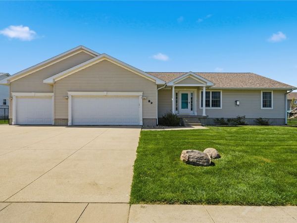 89 Cardinal Avenue NE, Atkins, IA 52206