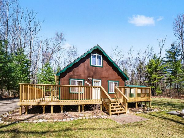 206 Silverhill Drive, Houghton Lake, MI 48629
