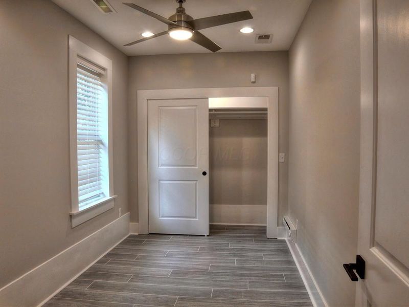 76 W Starr Avenue , Columbus, OH 43201 Photo 13