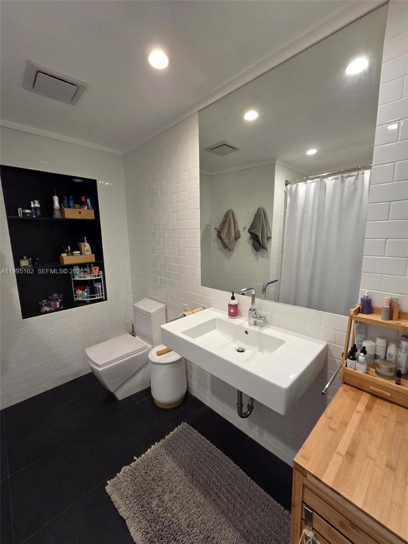 2848 SW 22nd Ave , Miami, FL 33133 Photo