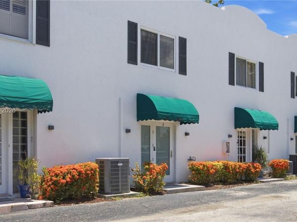 690 SE 23rd Ave, Unit 4, Pompano Beach, FL 33062