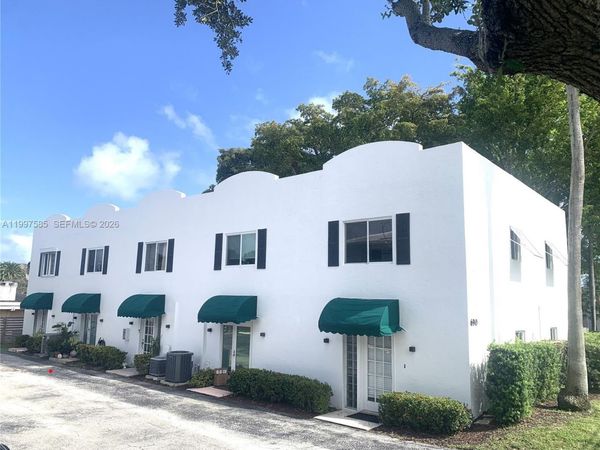 690 SE 23rd Ave, Unit 4, Pompano Beach, FL 33062