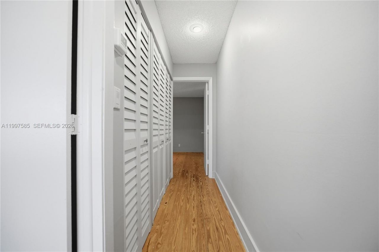 690 SE 23rd Ave, Unit 4, Pompano Beach, FL 33062 Photo