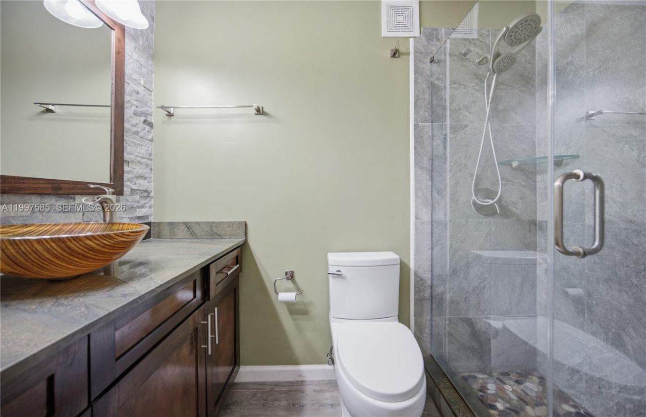 690 SE 23rd Ave, Unit 4, Pompano Beach, FL 33062 Photo