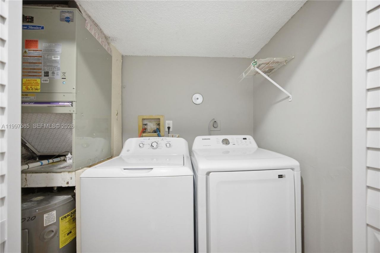 690 SE 23rd Ave, Unit 4, Pompano Beach, FL 33062 Photo