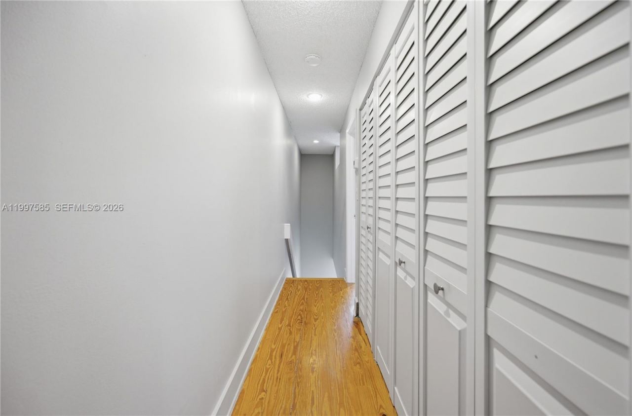 690 SE 23rd Ave, Unit 4, Pompano Beach, FL 33062 Photo