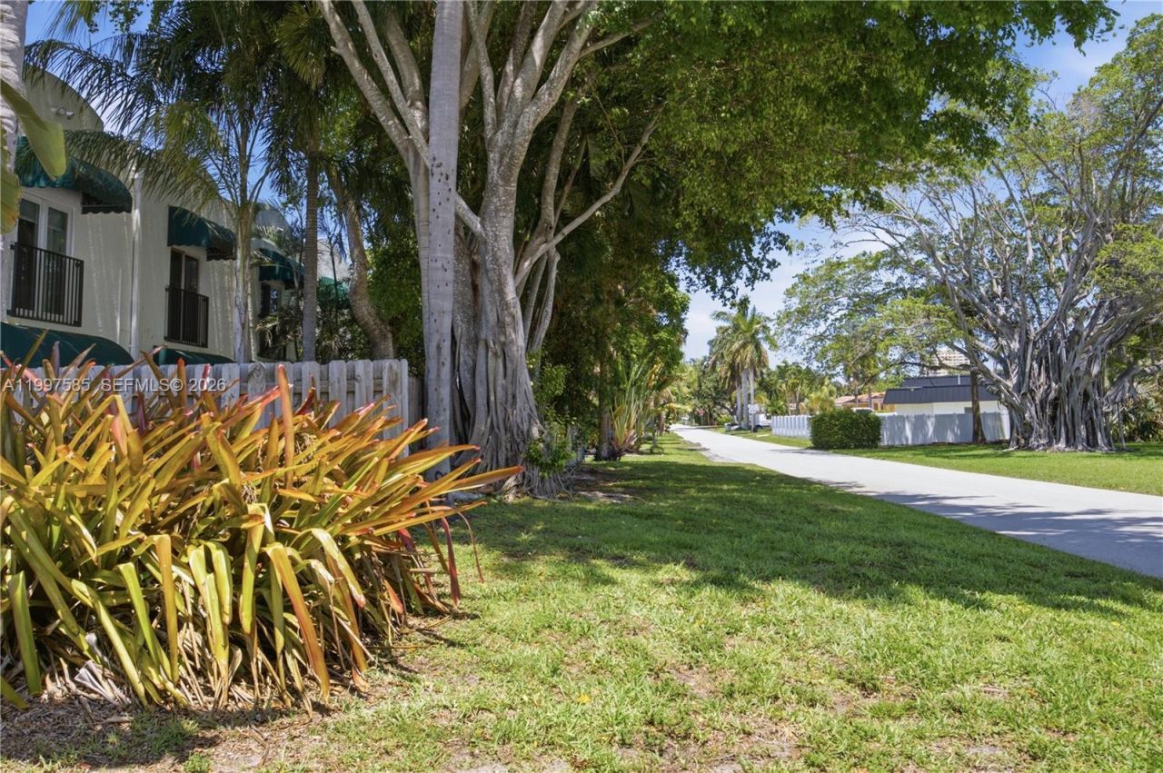 690 SE 23rd Ave, Unit 4, Pompano Beach, FL 33062 Photo