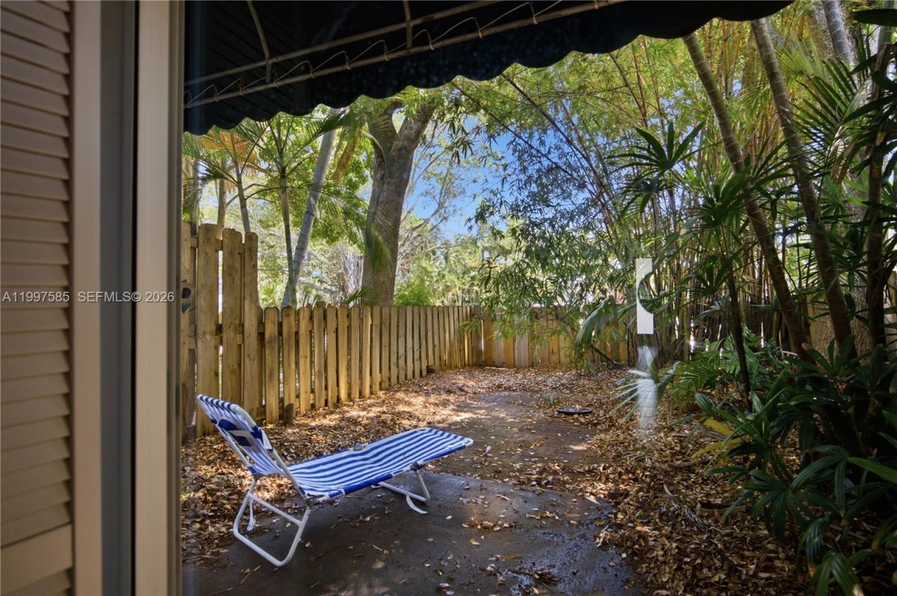 690 SE 23rd Ave, Unit 4, Pompano Beach, FL 33062 Photo
