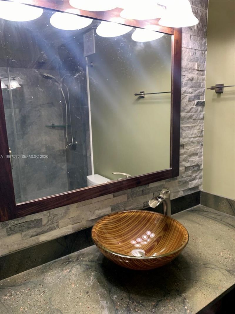 690 SE 23rd Ave, Unit 4, Pompano Beach, FL 33062 Photo