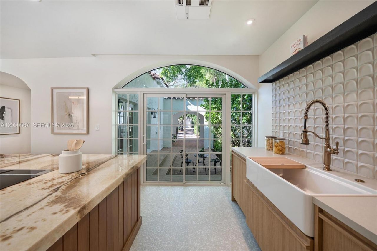 909 Roderigo Ave, Coral Gables, FL 33134 Photo