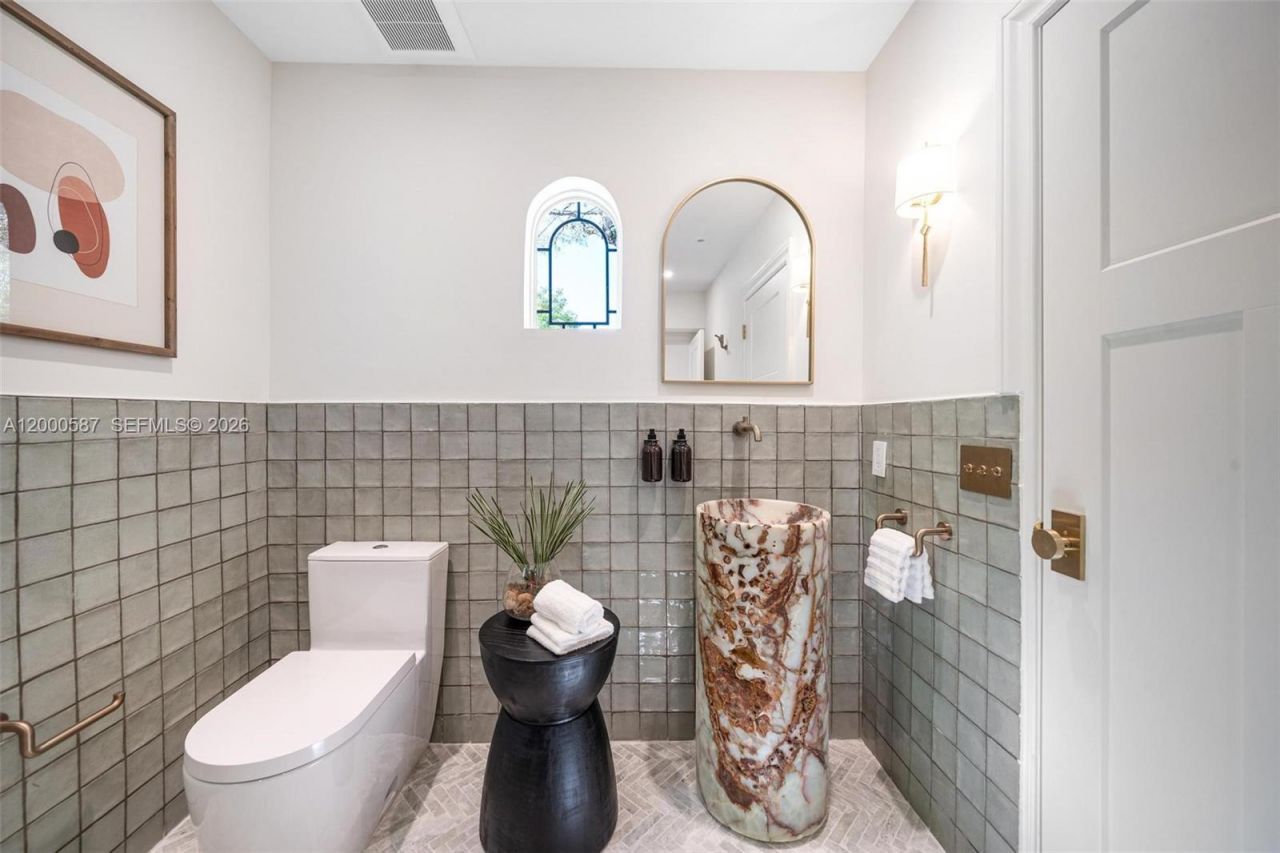 909 Roderigo Ave, Coral Gables, FL 33134 Photo