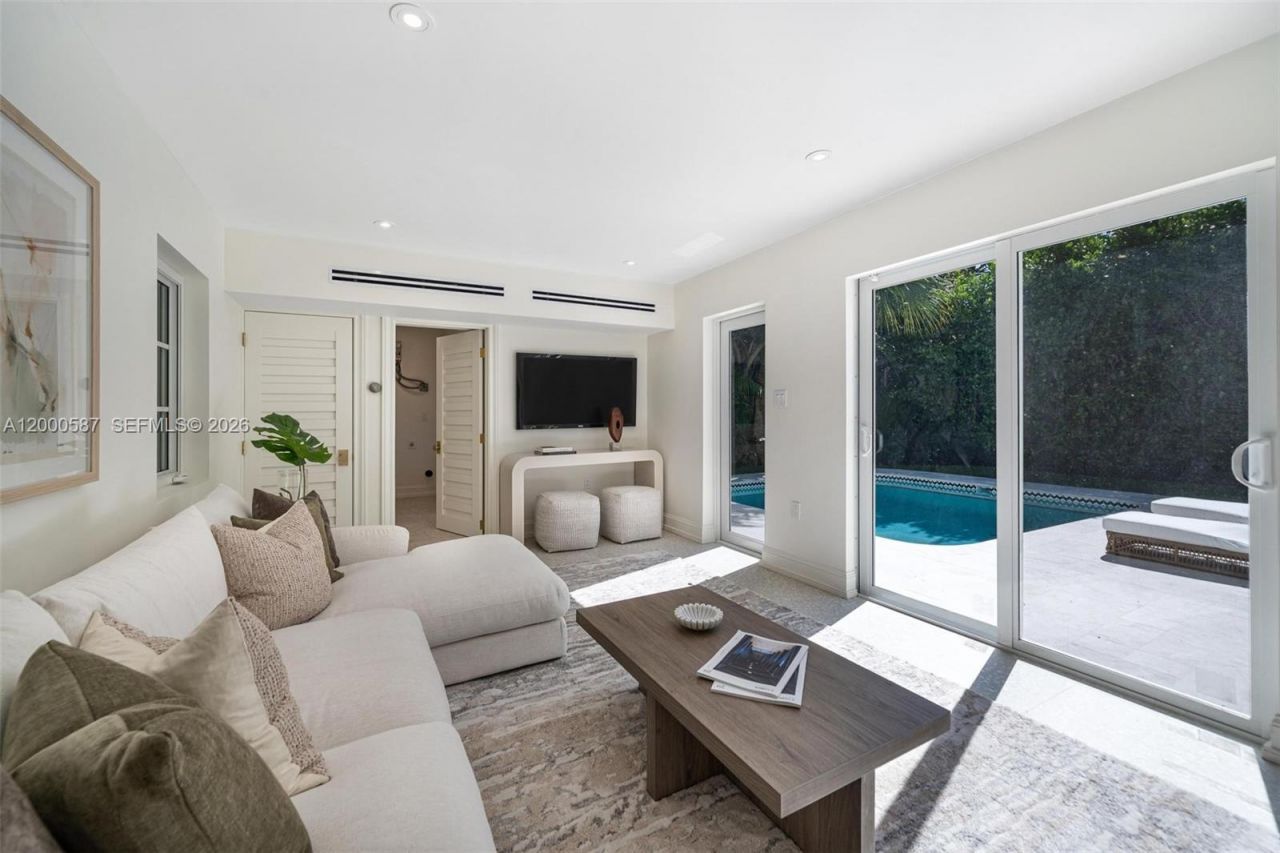 909 Roderigo Ave, Coral Gables, FL 33134 Photo