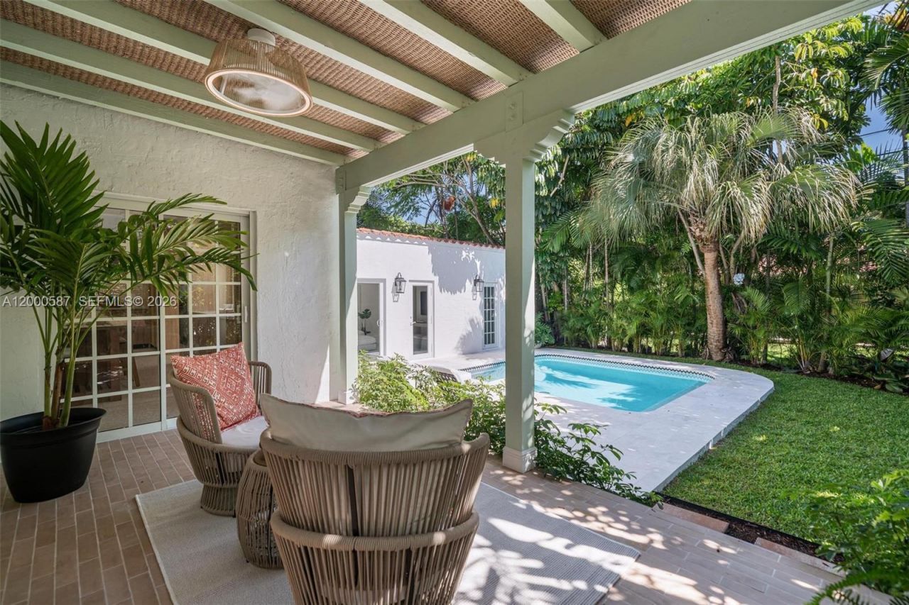 909 Roderigo Ave, Coral Gables, FL 33134 Photo