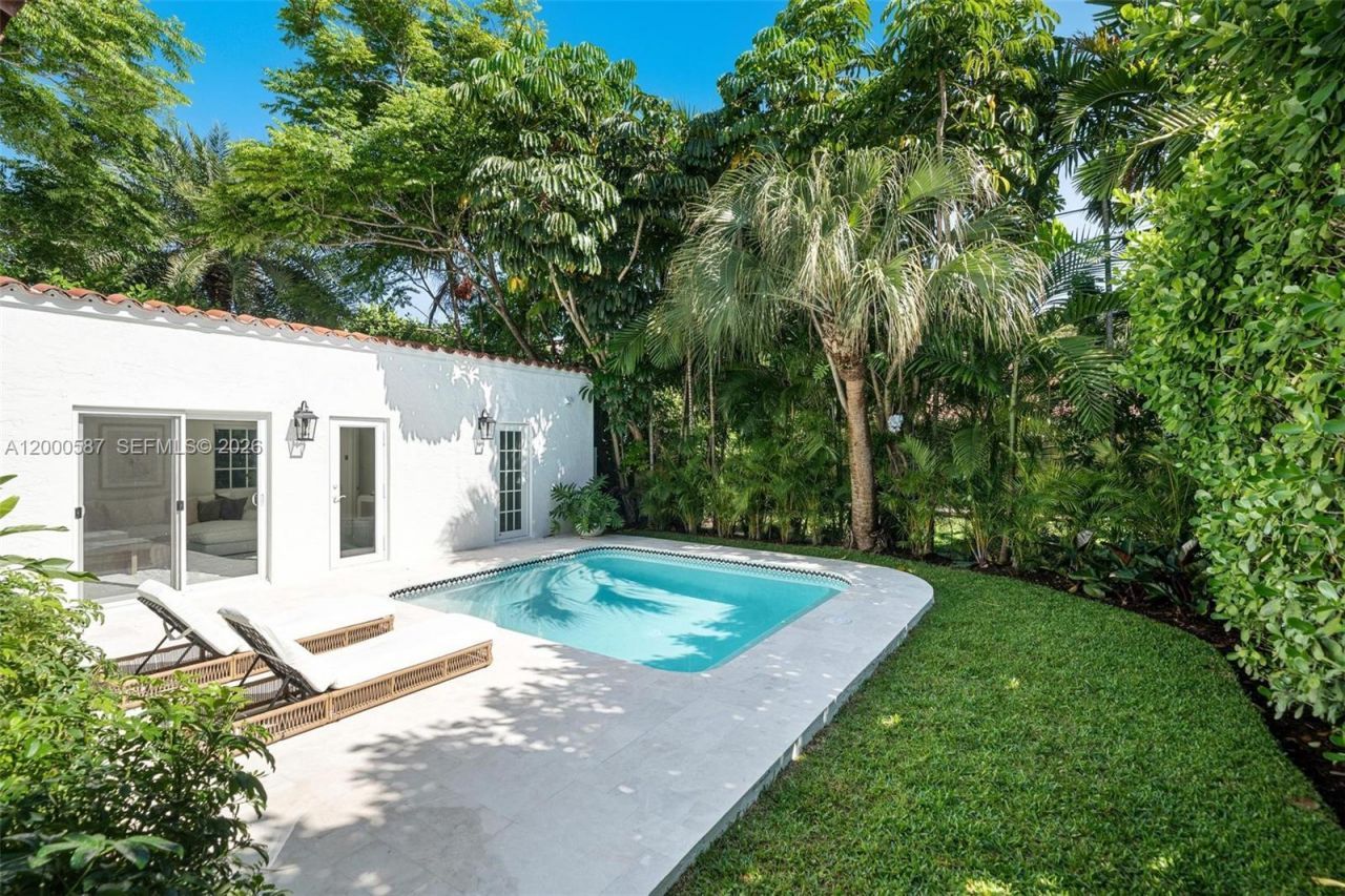 909 Roderigo Ave, Coral Gables, FL 33134 Photo