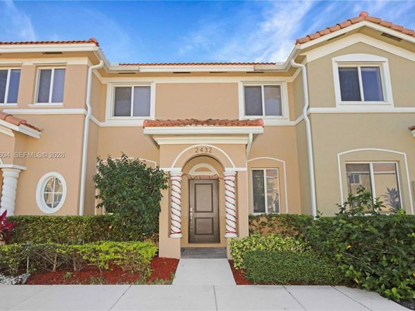 2432 SE 10th Ct , Unit ., Homestead, FL 33035
