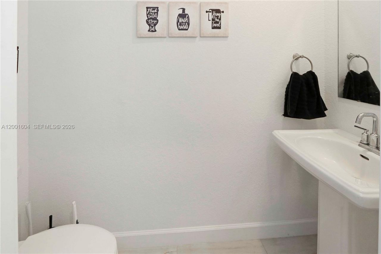 2432 SE 10th Ct, Unit ., Homestead, FL 33035 Photo