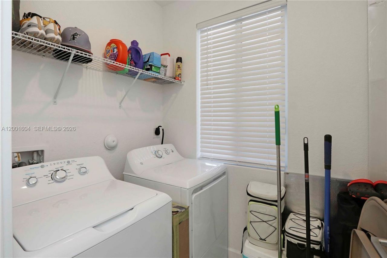 2432 SE 10th Ct, Unit ., Homestead, FL 33035 Photo