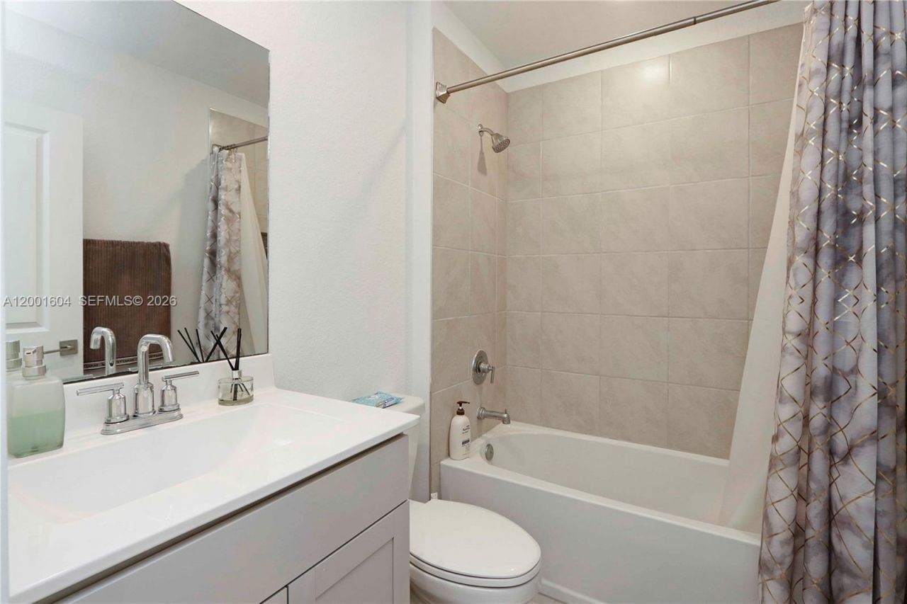 2432 SE 10th Ct, Unit ., Homestead, FL 33035 Photo