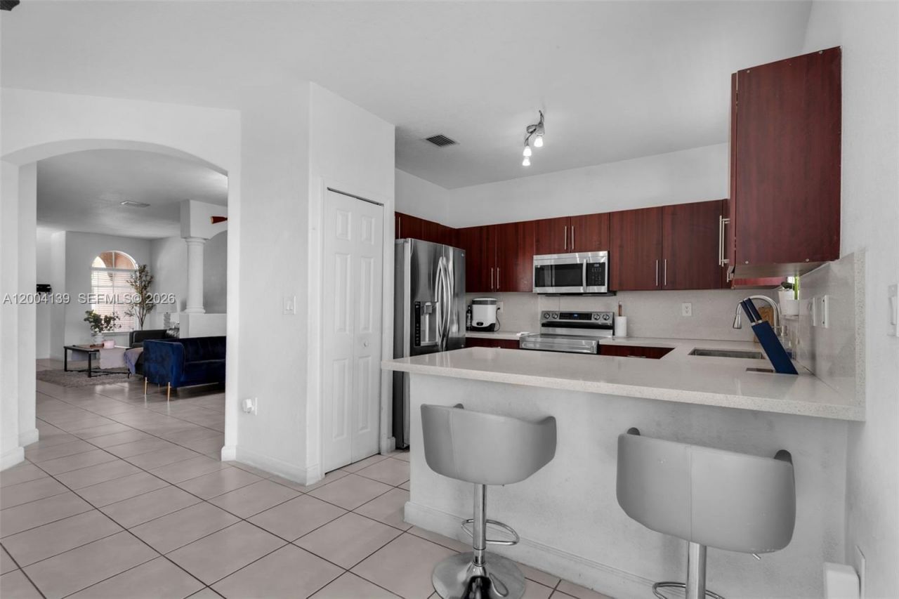 2583 SE 13th Ct , Homestead, FL 33035 Photo